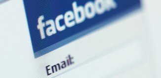 Facebook fa il botto e supera un miliardo di persone in un giorno! musica social network