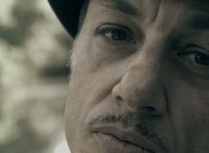 neffa colpisci testo video