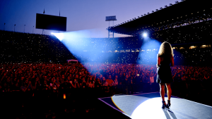 Elisa, su Canale 5 il debutto a San Siro con un concerto a basso impatto ambientale