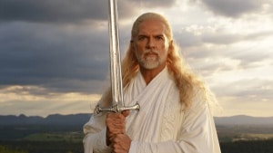 Il Signore degli Anelli: Gli Anelli del Potere 3, Elendil brandisce La Spada dei Fedeli nel primo teaser