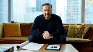Ricky Gervais torna su Netflix: un gruppo di gatti al centro della sua nuova "serie per fannulloni"