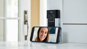 Pazzia Amazon! Il videocitofono smart a batteria Ring a meno di 40 euro