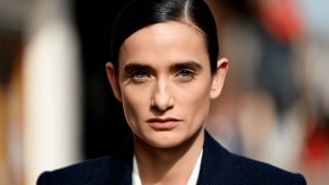 «Sembra roba da pervertiti»: le reazioni degli utenti al teaser di ‘Cime tempestose’ di Emerald Fennell