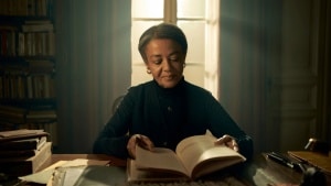 Ne L’uso della foto c’è il sesso, la morte, la politica e tutto quello che ha reso grande Annie Ernaux