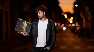 Mobrici riparte nel 2026 con “Astri”: il nuovo singolo scritto con Calcutta