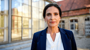 Eugenia Carfora, chi è la dirigente scolastica che ha ispirato La Preside di Luisa Ranieri