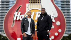 Geolier e 50 Cent: fuori il video di Phantom girato a Miami all’Hard Rock Guitar Hotel