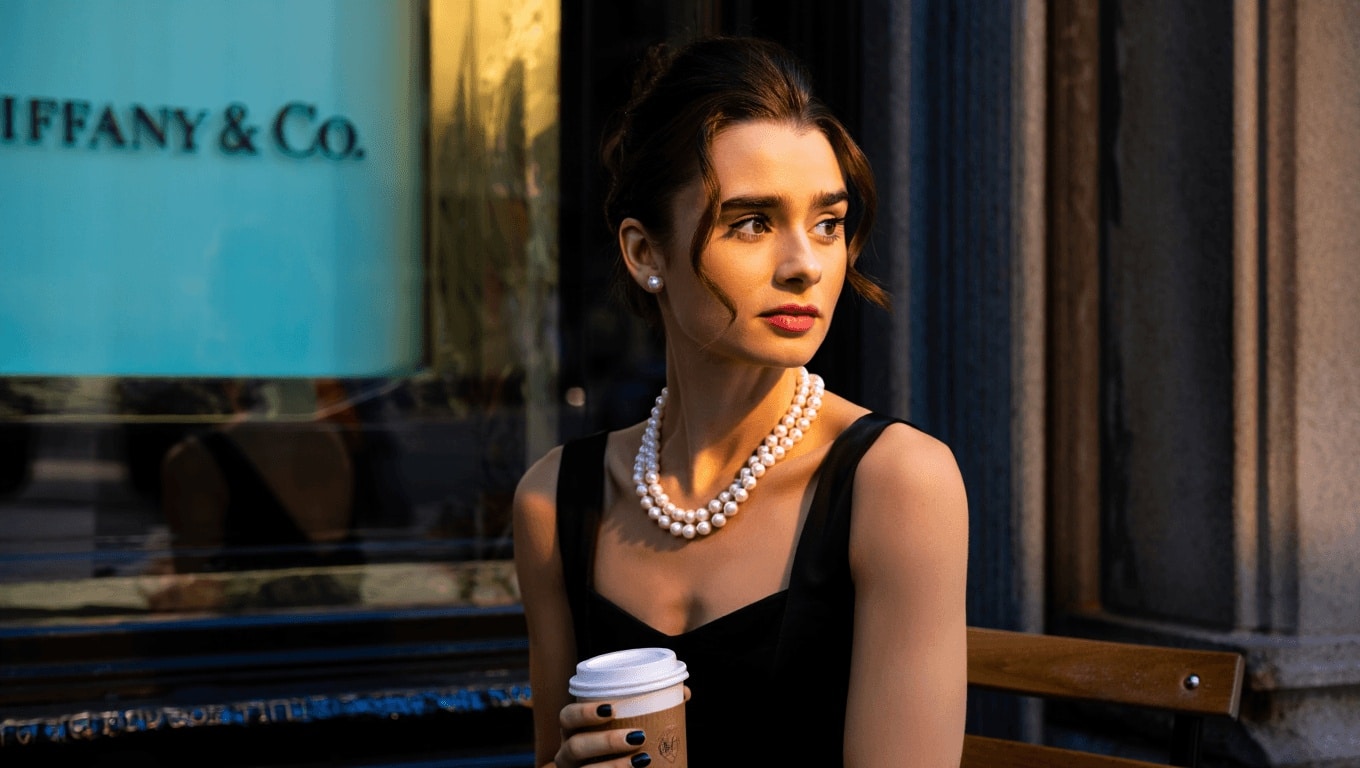 Cultura         
      Uscirà un film su Colazione da Tiffany e a interpretare Audrey Hepburn sarà Lily Collins      
        La protagonista di Emily in Paris, abbastanza a sorpresa, è stata preferita a Rooney Mara e ad Ariana Grande.