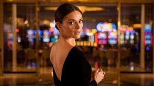 Divorzio a Las Vegas stasera su Rai 2: trama e cast della commedia romantica con Andrea Delogu