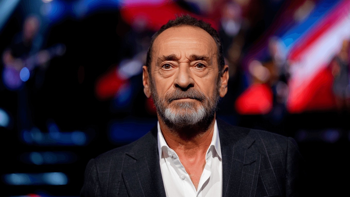 Raf a Sanremo 2026: 66 anni, 5 Festival e una carriera che non invecchia (proprio come lui)