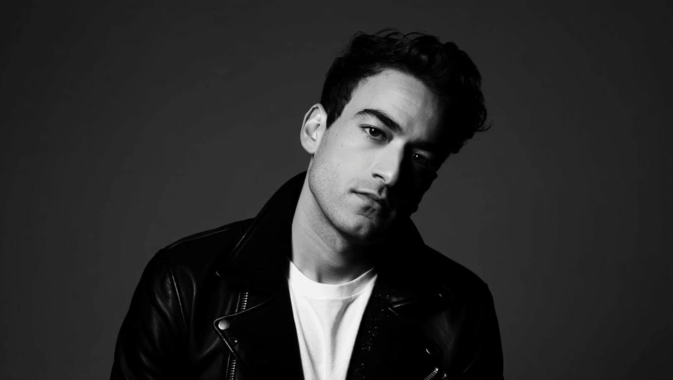 Salmo, fuori il nuovo singolo “Crackers”: un manifesto di autonomia artistica in bianco e nero