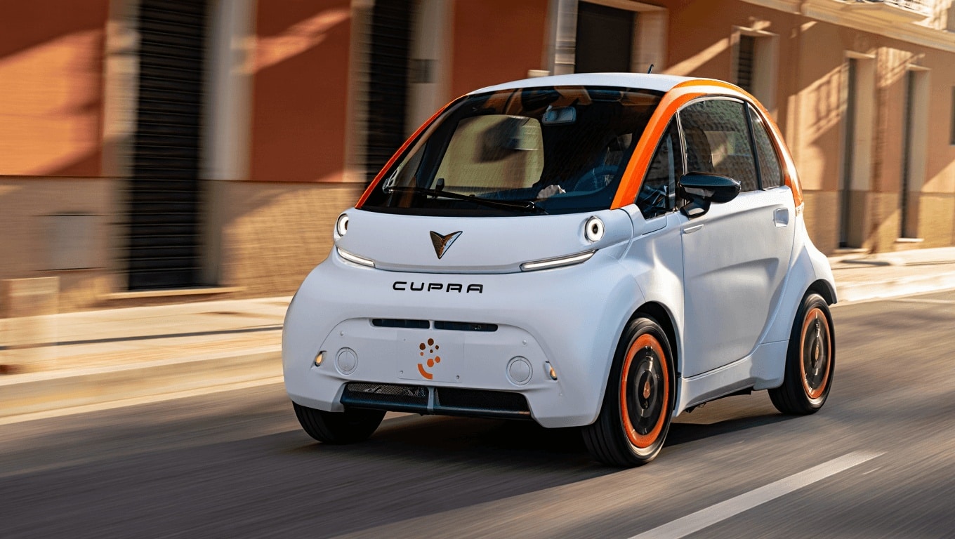 Ecco Cupra Raval, la "piccola" ma sportiva. È lunga 4 m, autonomia fino a 450 km