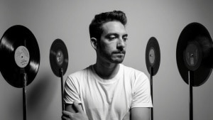 Holden spiega lo stop: “Non è deciso da me”. Tre dischi pronti, ma fermi