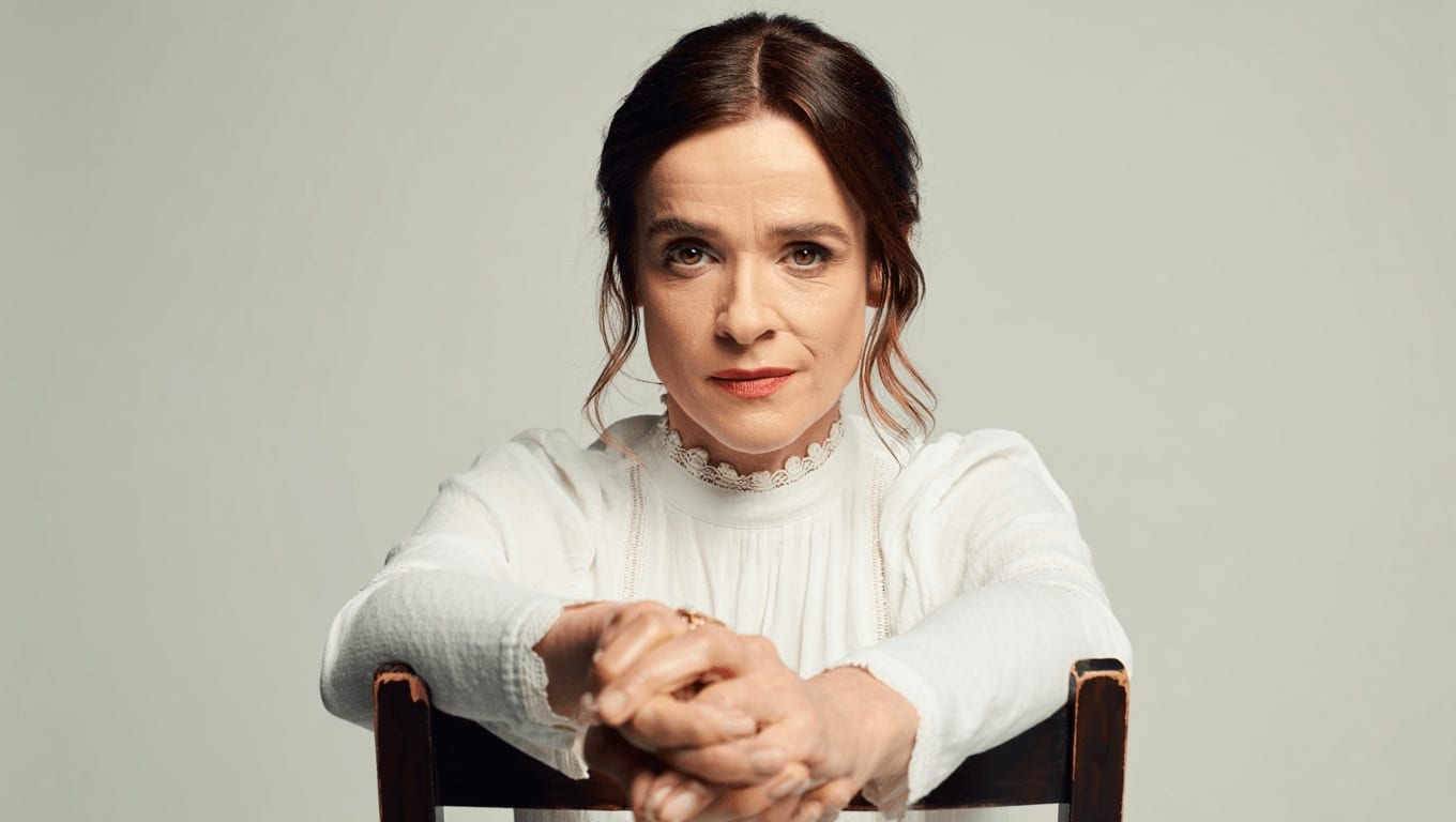 Nicola Coughlan, star di Bridgerton: "Non fate commenti sul mio fisico, non mi interessa la body positivity"