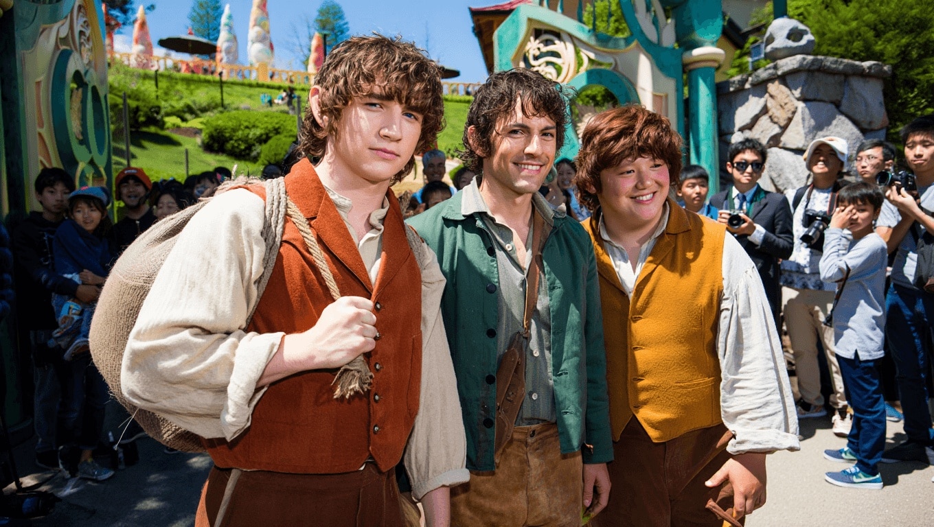 Cultura         
      È appena stato annunciato un nuovo film del Signore degli anelli ed è già il più strano di tutta la saga      
        Si intitola The Lord of the Rings: Shadow of the Past, sarà prodotto da Peter Jackson, avrà come protagonisti Sam, Merry e Pipino e soprattutto lo scriverà Stephen Colbert.