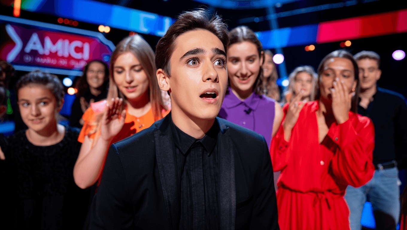 Amici 25 stasera su Canale 5: ospiti, sfide ed eliminazioni a sorpresa