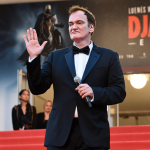 Cultura         
      Quentin Tarantino ha fatto di tutto per fare il film crossover di Django e Zorro, ha convinto un produttore a finanziarlo ma all’ultimo momento ha detto che lui non ha voglia di dirigerlo      
        Film basato, tra l'altro, su un fumetto scritto dallo stesso Tarantino. Che però, a quanto pare, di tornare sul set non vuole proprio saperne.