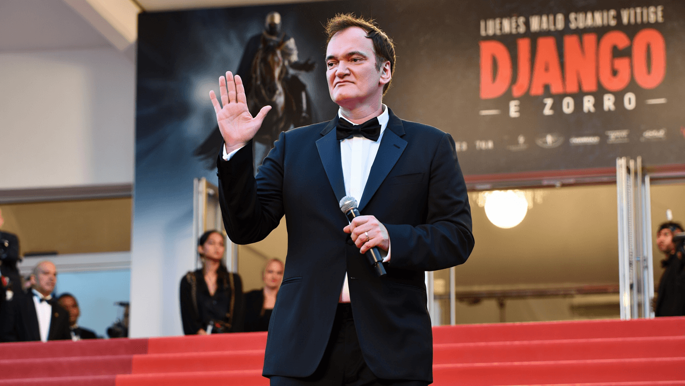 Cultura         
      Quentin Tarantino ha fatto di tutto per fare il film crossover di Django e Zorro, ha convinto un produttore a finanziarlo ma all’ultimo momento ha detto che lui non ha voglia di dirigerlo      
        Film basato, tra l'altro, su un fumetto scritto dallo stesso Tarantino. Che però, a quanto pare, di tornare sul set non vuole proprio saperne.