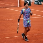 Mattia Bellucci porta il paisley di Massimo Osti al Roland Garros