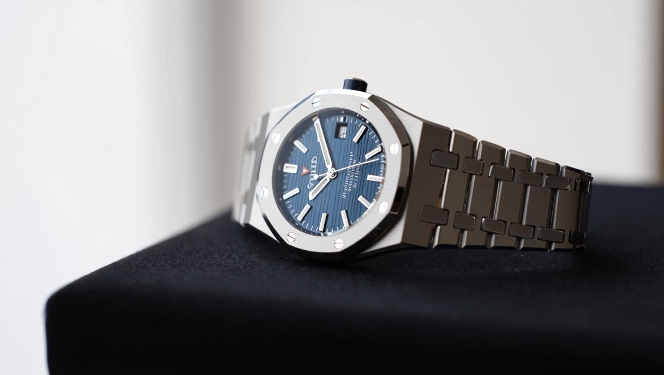 Swatch x Audemars Piguet: l’orologio da $400 con l’anima del Royal Oak