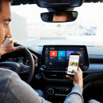Il nuovo aggiornamento di Android Auto sfrutta anche schermi con forme strane