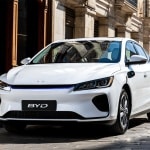 Ecco BYD Dolphin G DM-i, compatta ibrida plug-in: fino a 105 km in elettrico