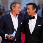 “Fateci finire alle 21:30”: Gerry Scotti e Stefano De Martino accendono la polemica TV