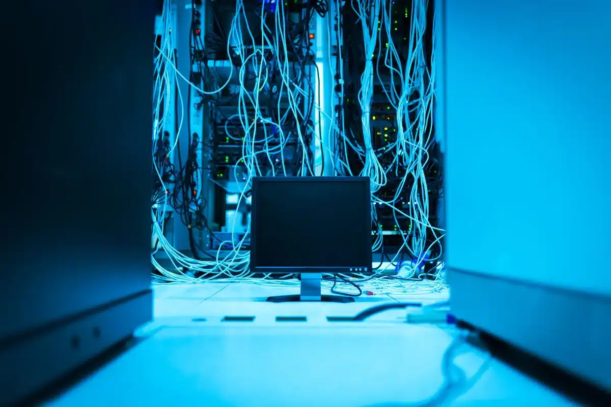 Setup PC con connessione stabile per gaming in streaming