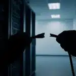 Microsoft sicurezza modelli IA: nuovo codice vieta che l'IA si opponga allo spegnimento