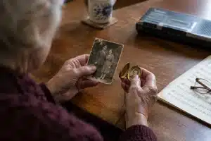 Maria, nuovo brano dedicato alla bisnonna morta in un campo di concentramento giapponese